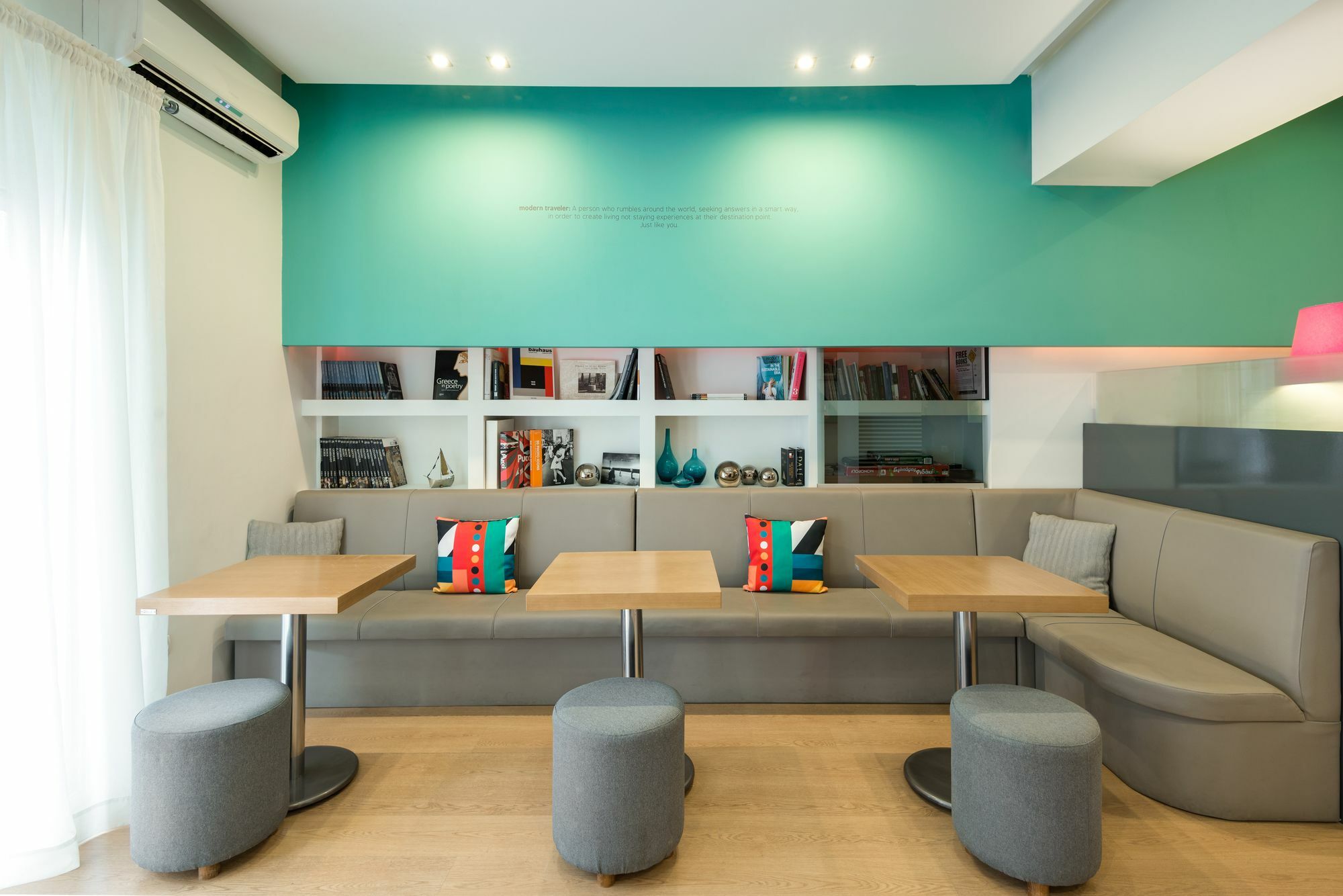 Ferienwohnung Colors Thessaloniki Living Exterior foto