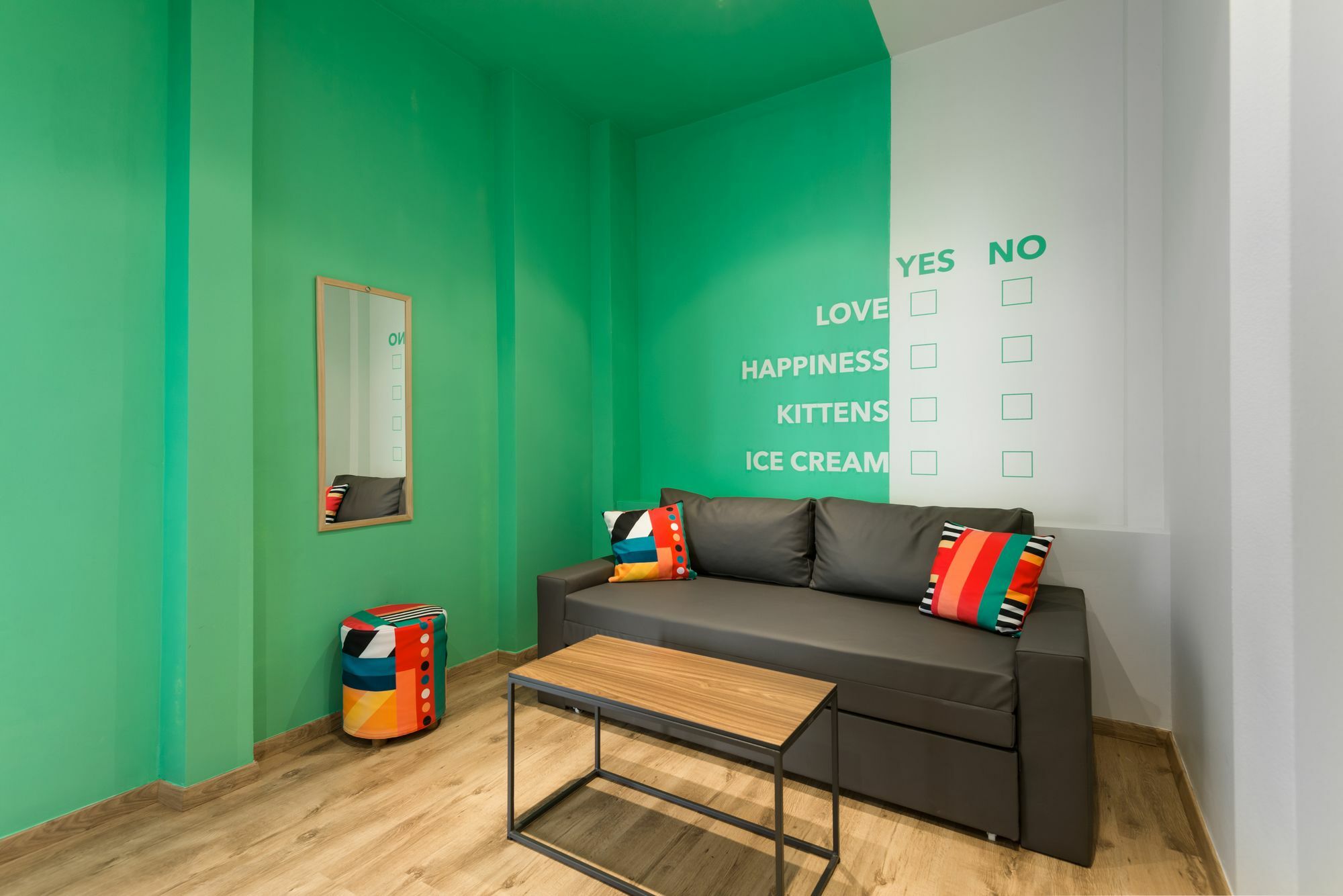 Ferienwohnung Colors Thessaloniki Living Exterior foto
